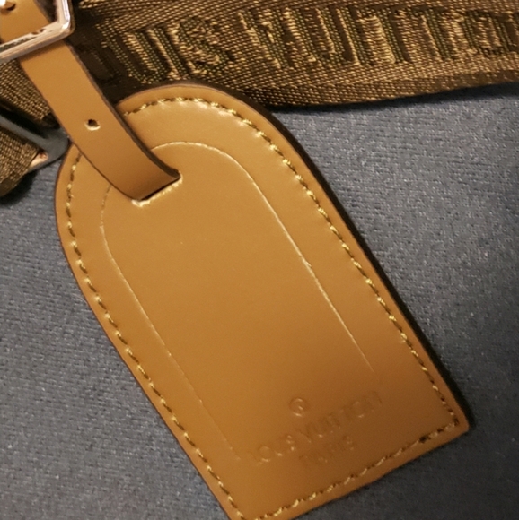 LV messenger bag - Picture 9 of 9